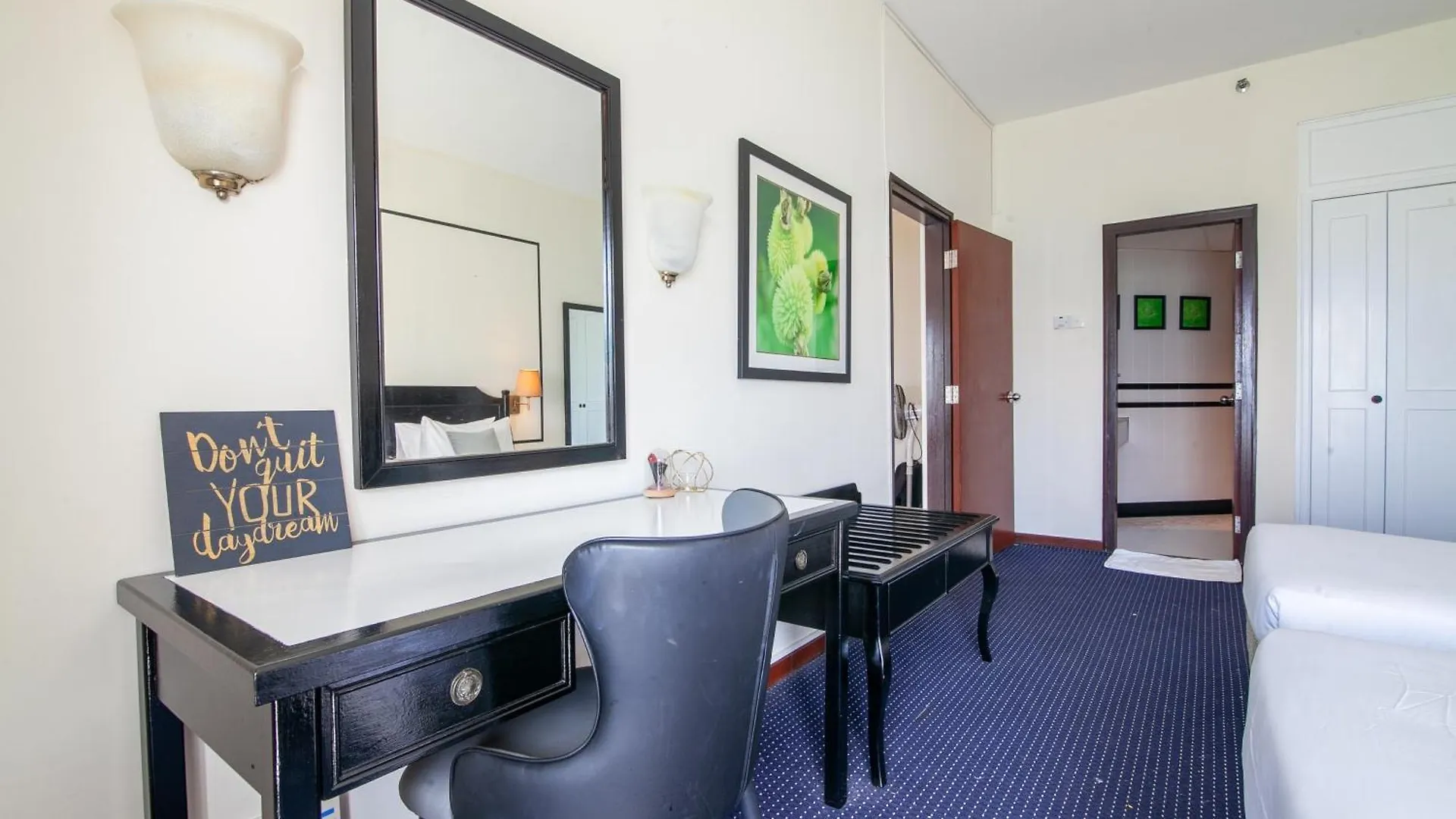 Apartman Rainbow Paradise At Tanjung Bungah Tandzsung Bungah